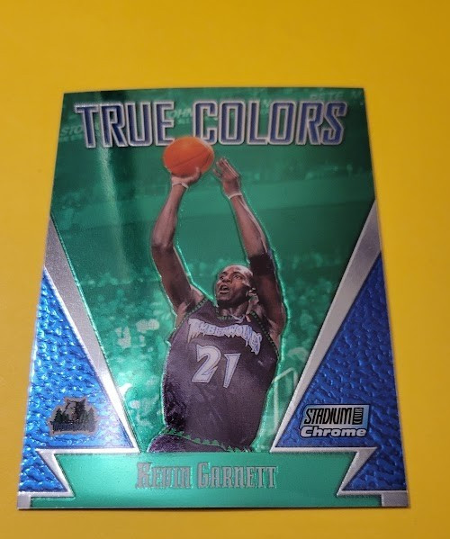 1999-00 Stadium Club Chrome Kevin Garnett True Colors #TC4 NM