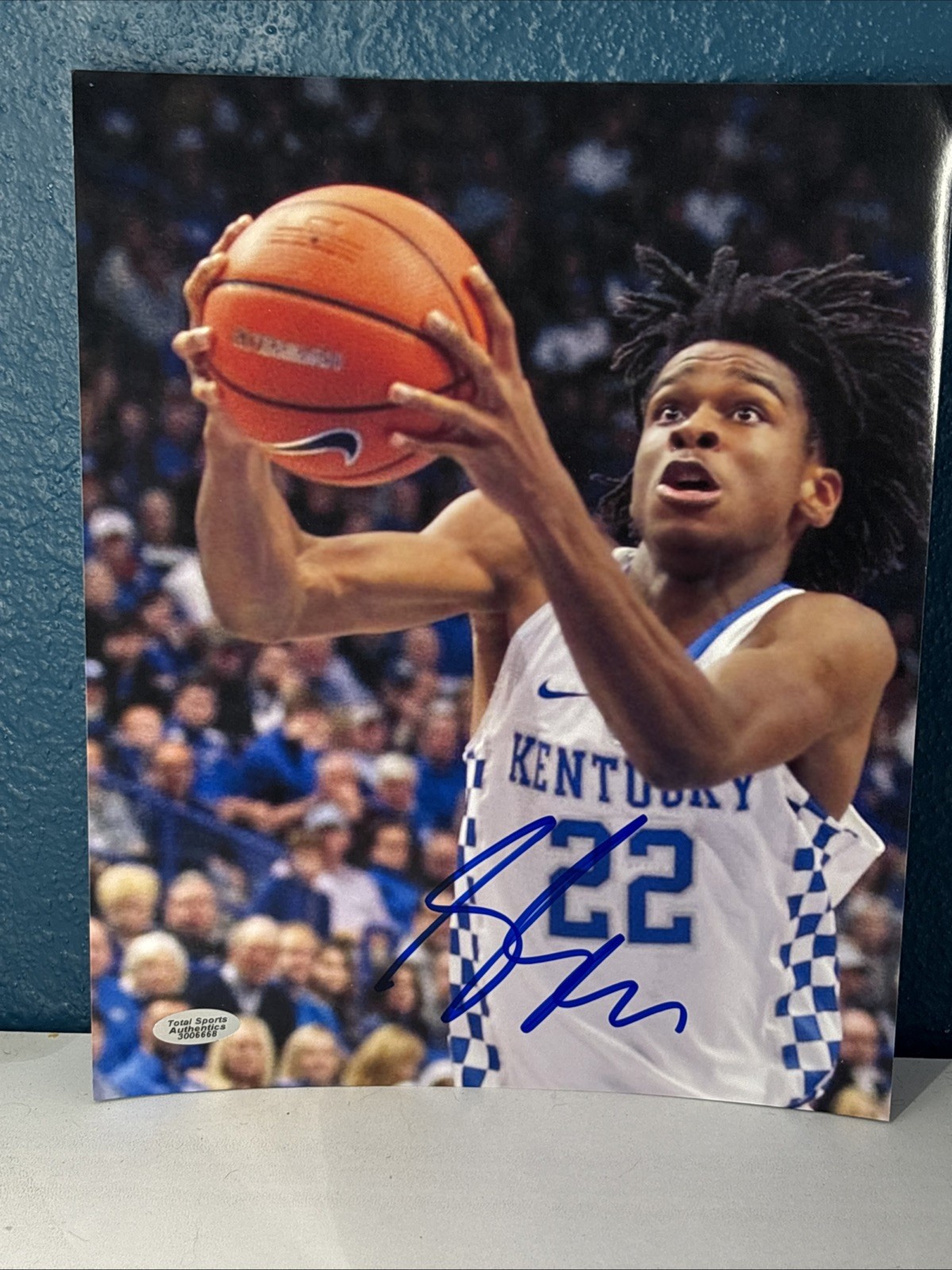 Shai gilgeous Alexande Autographed Signedr autograph 8 x 10 Photo. With TSA COA #3006668 
