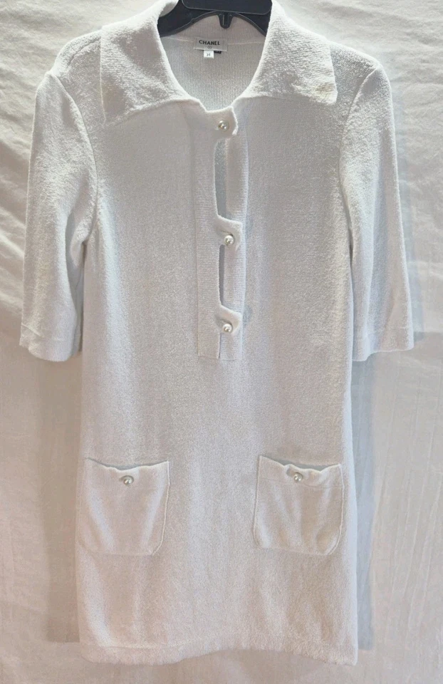 *CHANEL 2023 Women's 36 White Pearl Buttons Cotton-Blend Knit Mini Dress *Flaws* - Image 3 of 4