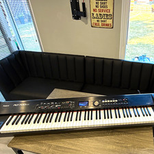 Roland RD-700NX 88-Key Weighted Digital Stage Piano Black + Power Cable