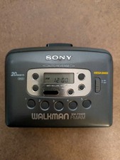 Sony Walkman WM-FX423 FM/AM Radio Cassette Player - Parts/Repair - Display works