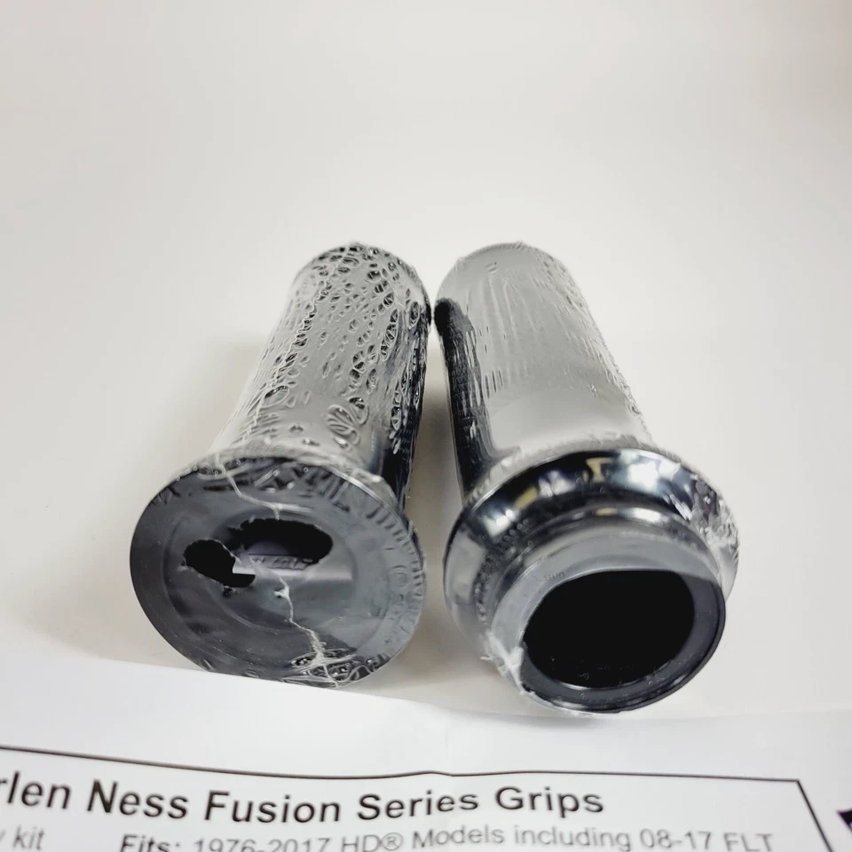 Empuñaduras de fusión biseladas Arlen Ness negras #07-329 Harley Davidson 08-23 Touring Foto 2 de 4