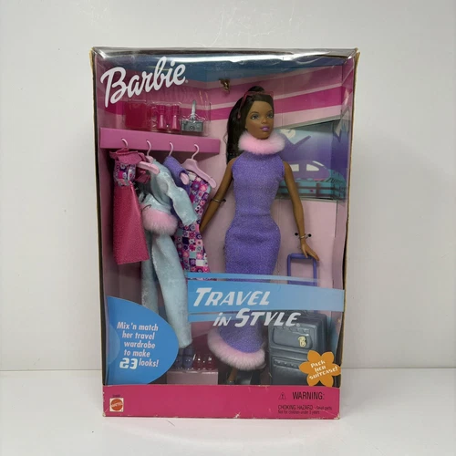 Mattel Travel in Style Barbie doll with outfits #55669 Vintage 2001