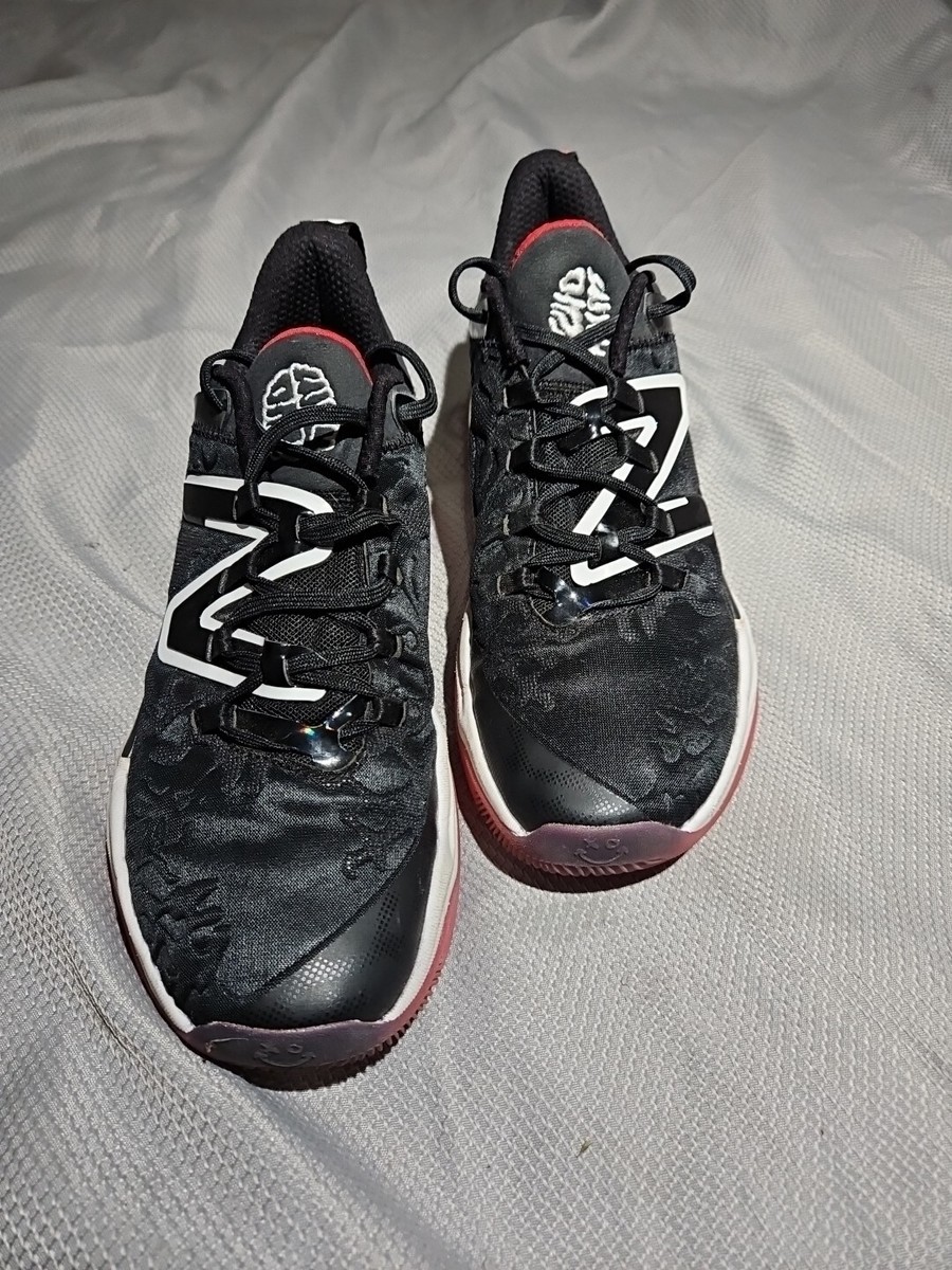 NEW BALANCE MEN'S SHOE SIZE 9 TWO WXY V3 Zach LaVine Windy City