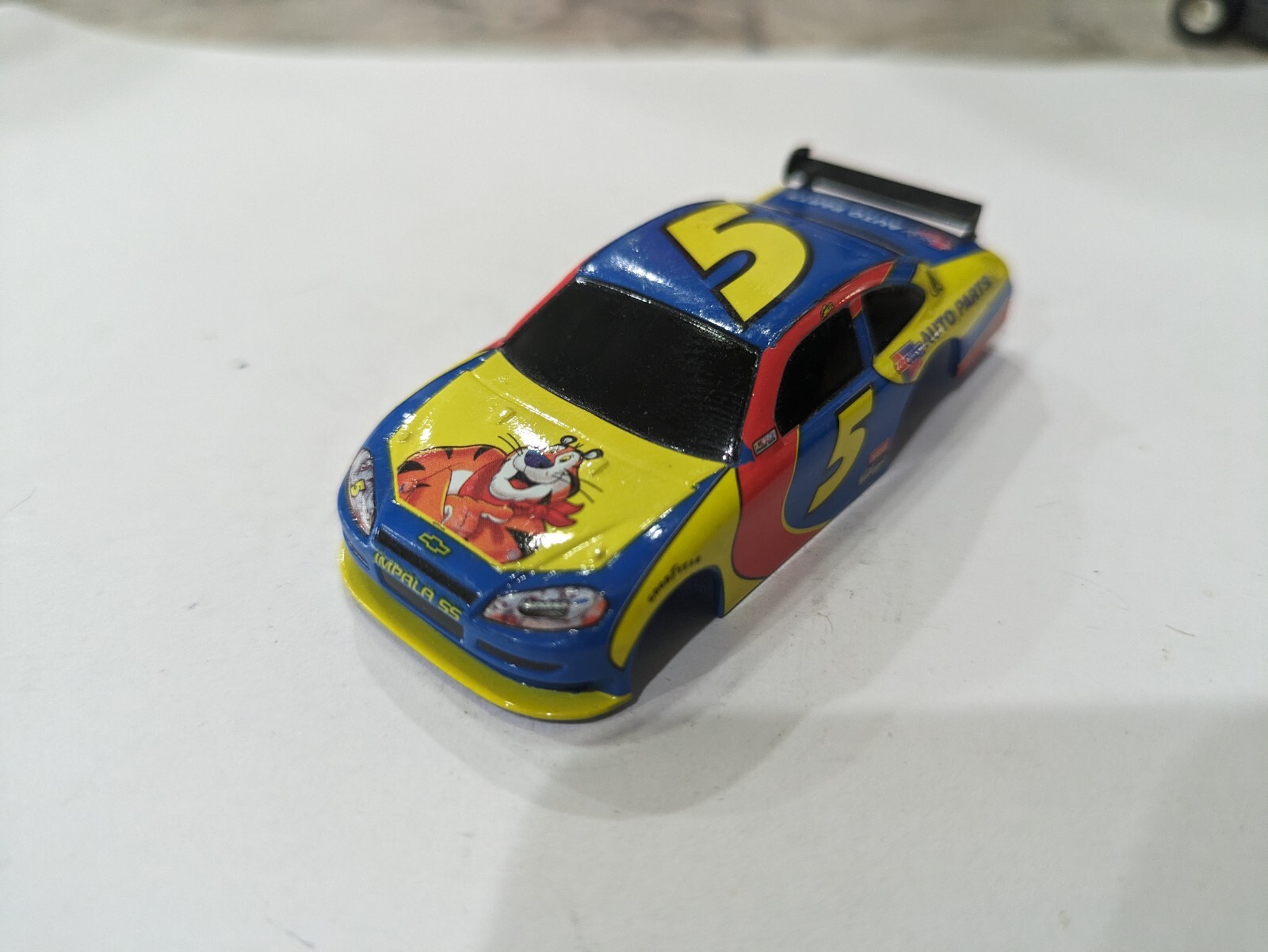 ONE LIFE LIKE KELLOGGS HO SCALE SLOT CAR BODY สถานีตำรวจภูธรตากใบ