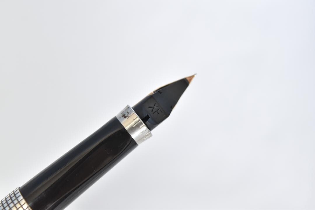 Parker 75 Sterling Silver Color Fountain Pen 14K Nib XF 585