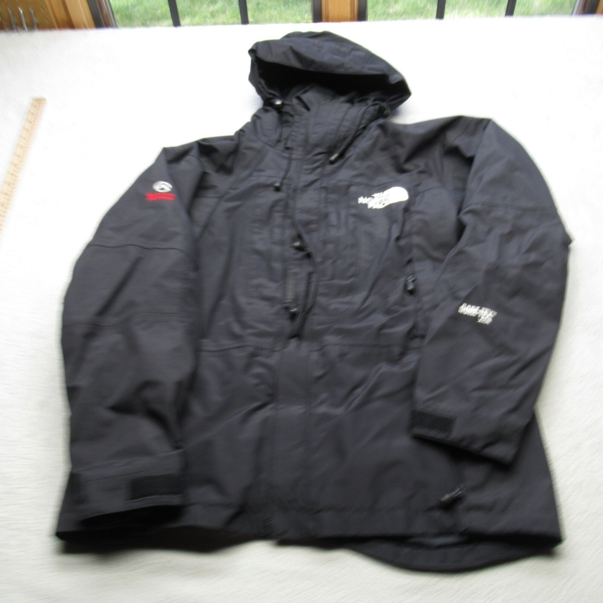 The North Face Jacket Mens Small Black Gore Tex Summit