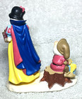 Disney Snow White And Grumpy Exchanging Christmas Presents Figurine — photo 2