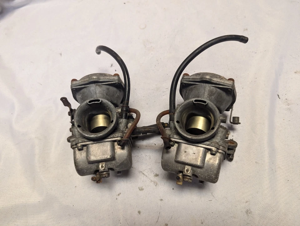 Yamaha TX750 TX 750 OHC 1973 doble carburador Mikuni juego de carbohidratos 1974 carbohidratos Foto 2 de 4