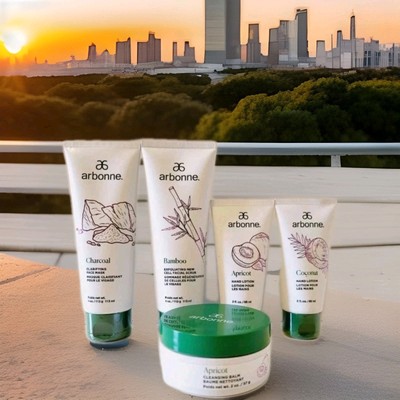 Arbonne Verwöhn Geschenkset, Gesichtsmaske, Gesichtspeeling, Handlotion & Reinigungsbalsam