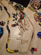 BRIO & Thomas 10 Train Cars/50+ Train Tracks & Buildings, Scenery ~ Wood