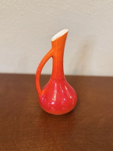 VTG MCM ROYAL HAEGER RED ORANGE Speckled Salt Glaze BUD VASE/SMALL PITCHER 7.5”