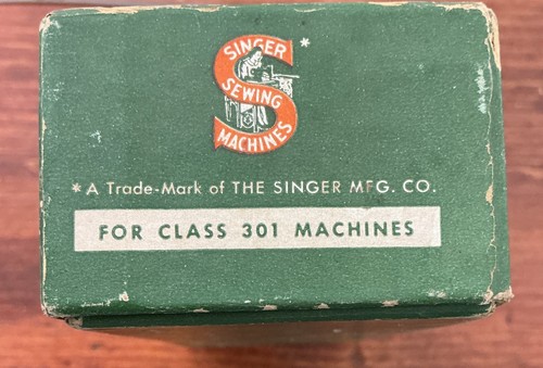 VINTAGE Singer Sewing Machine Attachments 160623 For Class 301 Machines - Picture 6 of 7