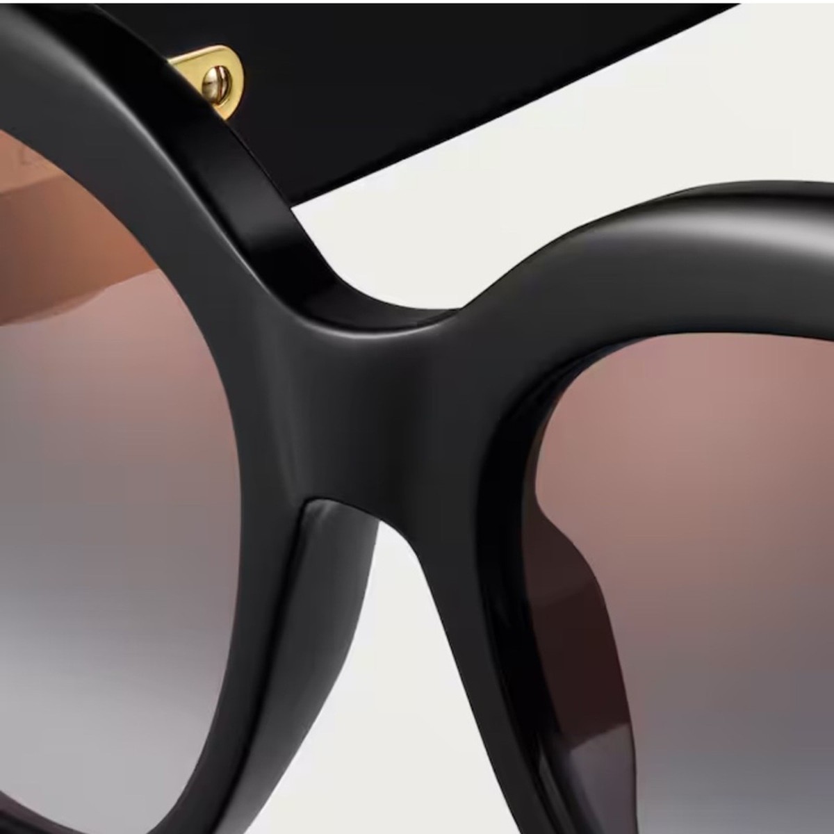 New! Panthere de Cartier Sunglasses CT0502S 001 Black, Authentic Cartier Panthere CT0502S 001 Sunglasses - Pretavoir main image 3