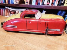 NICE LARGE VINTAGE  1940's WYANDOTTE PRESSED STEEL WIND UP CONVERTIBLE