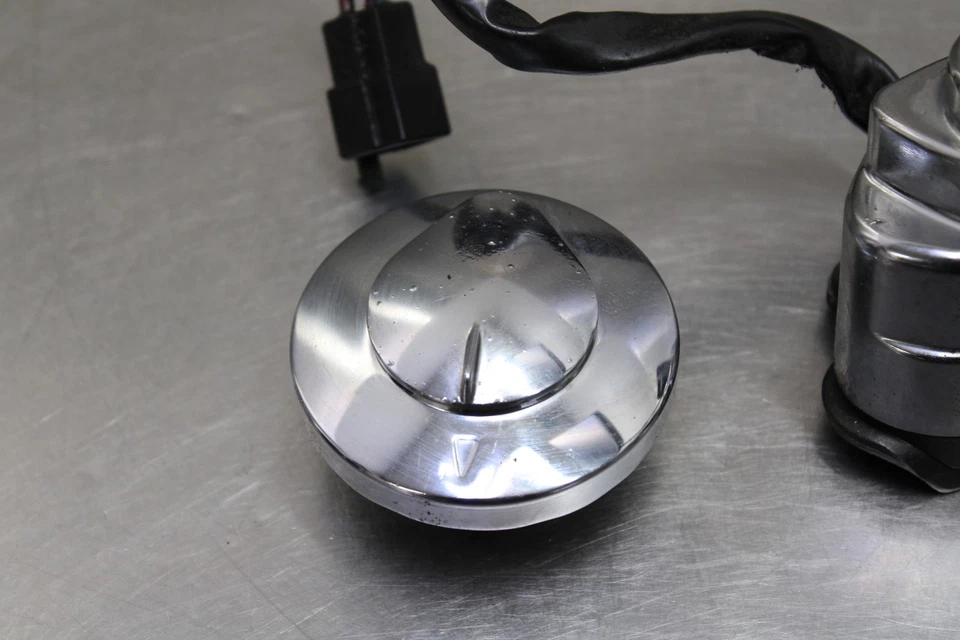 04-07 SHADOW AERO 750 VT750 IGNITION LOCK KEY SET W/ GAS CAP - Imagem 3 de 4