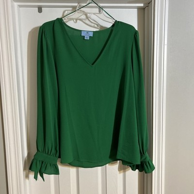 CeCe Women's Ruffle Detail Holiday Blouse Lush Green, V-Neck, Tied Sleeve Sz L