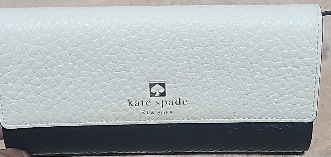 即発!Kate Spade☆ Southport Avenue Stacy 長財布 Buttermilk KATE SPADE SANDER SOUTHPORT AVENUE WALLET/ CLUTCH BUTTERMILK