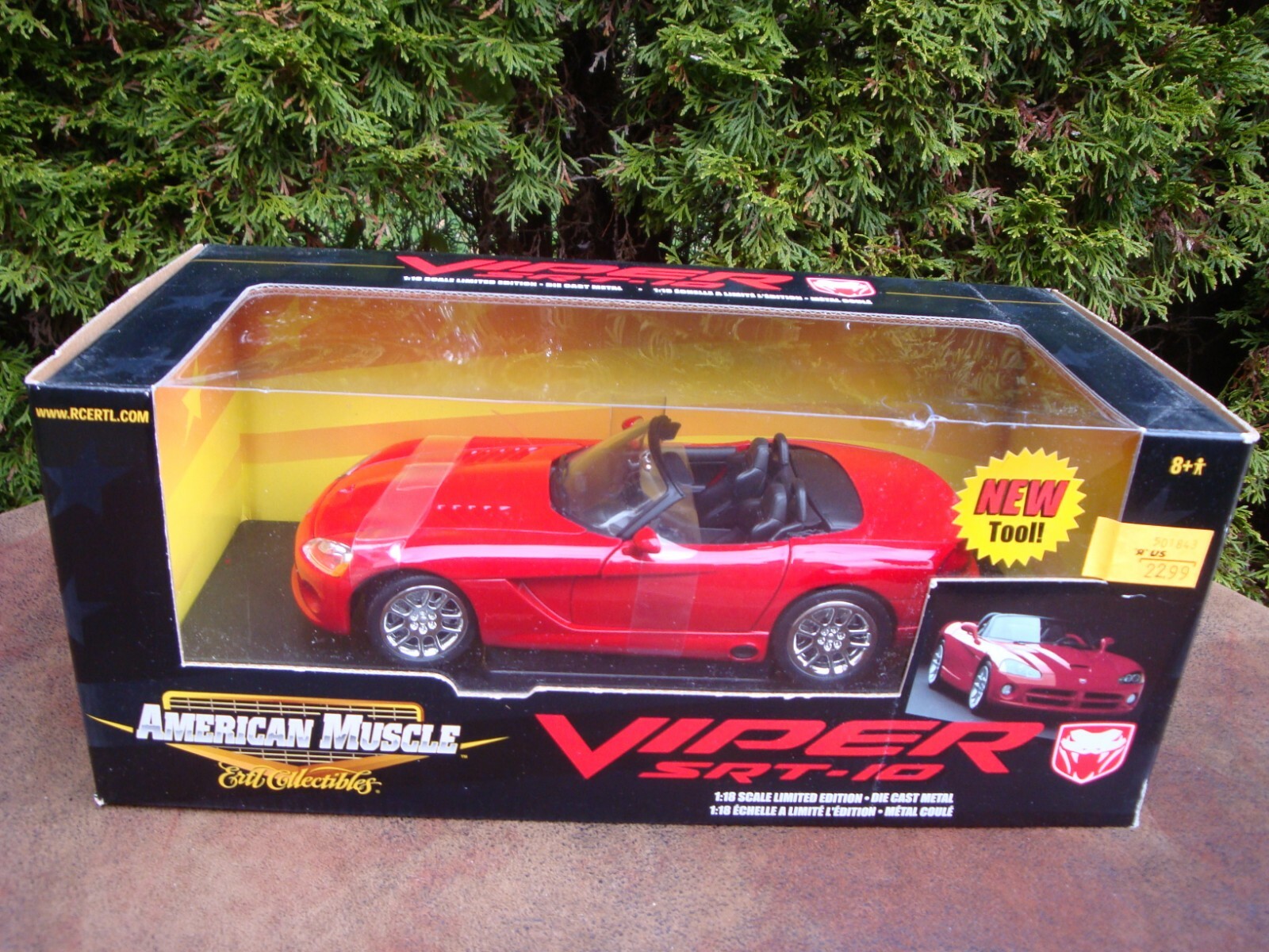 American Muscle 2003 Viper SRT-10 Die Cast Car-1/18 scale by