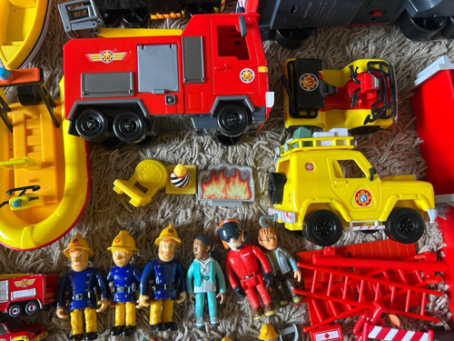 Konvolut Feuerwehrmann Sam Spielzeug Figuren - Turm Autos Boote LKW - Bild 2 von 7