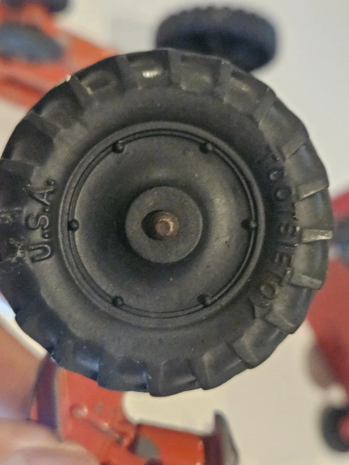 Tractores y accesorios de juguete fundidos a presión de colección - Hubley, etc. Foto 4 de 4