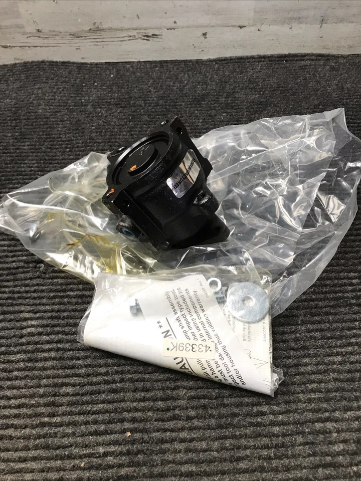 Power Steering Pump Motorcraft STP-199-RM Reman - Image 2 of 4