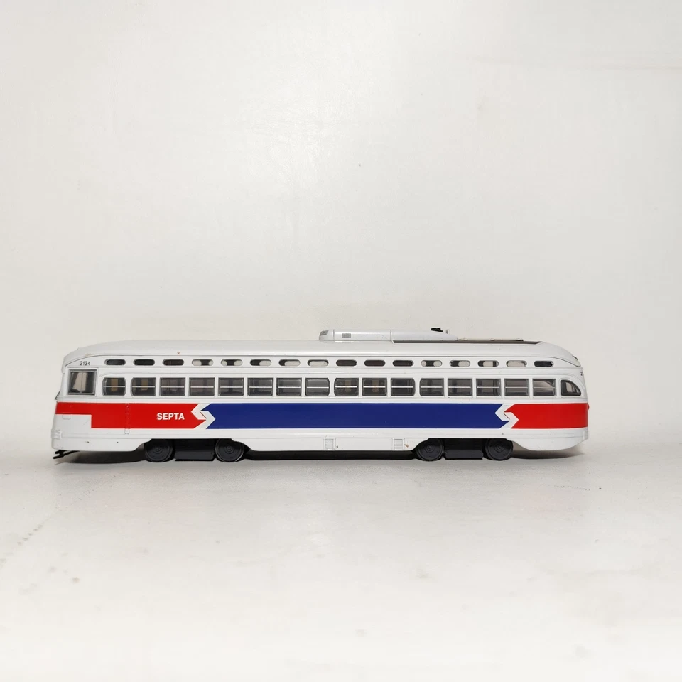 Трамвай тележка 1:50 Corgi SEPTA 2134 St. Louis PCC NO56 23 Venango ограниченное издание. - Изображение 4 из 4