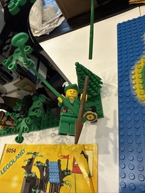 Lego 6054 Forestmen's Hideout Castle Forestmen 100% Complete