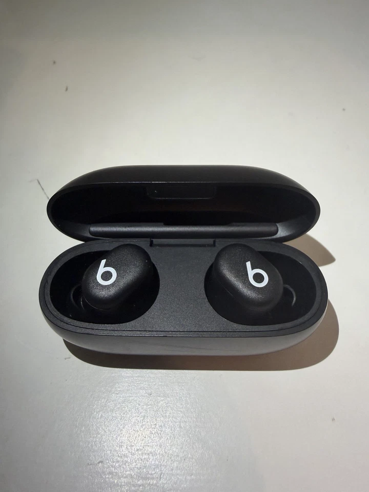 Beats Solo Buds, photo 2 of 5