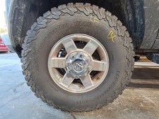 2010-2013 Dodge 2500 Pickup Wheel 17x8 Aluminum 6 Spoke Smooth Spokes 2010-2013 Dodge 2500 Pickup Wheel 17x8 Aluminum 6 Spoke Smooth Spokes