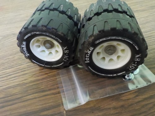vintage tonka ford or turbine truck 4 tires xr-101 2 axles 2 new nuts for parts - Picture 5 of 14