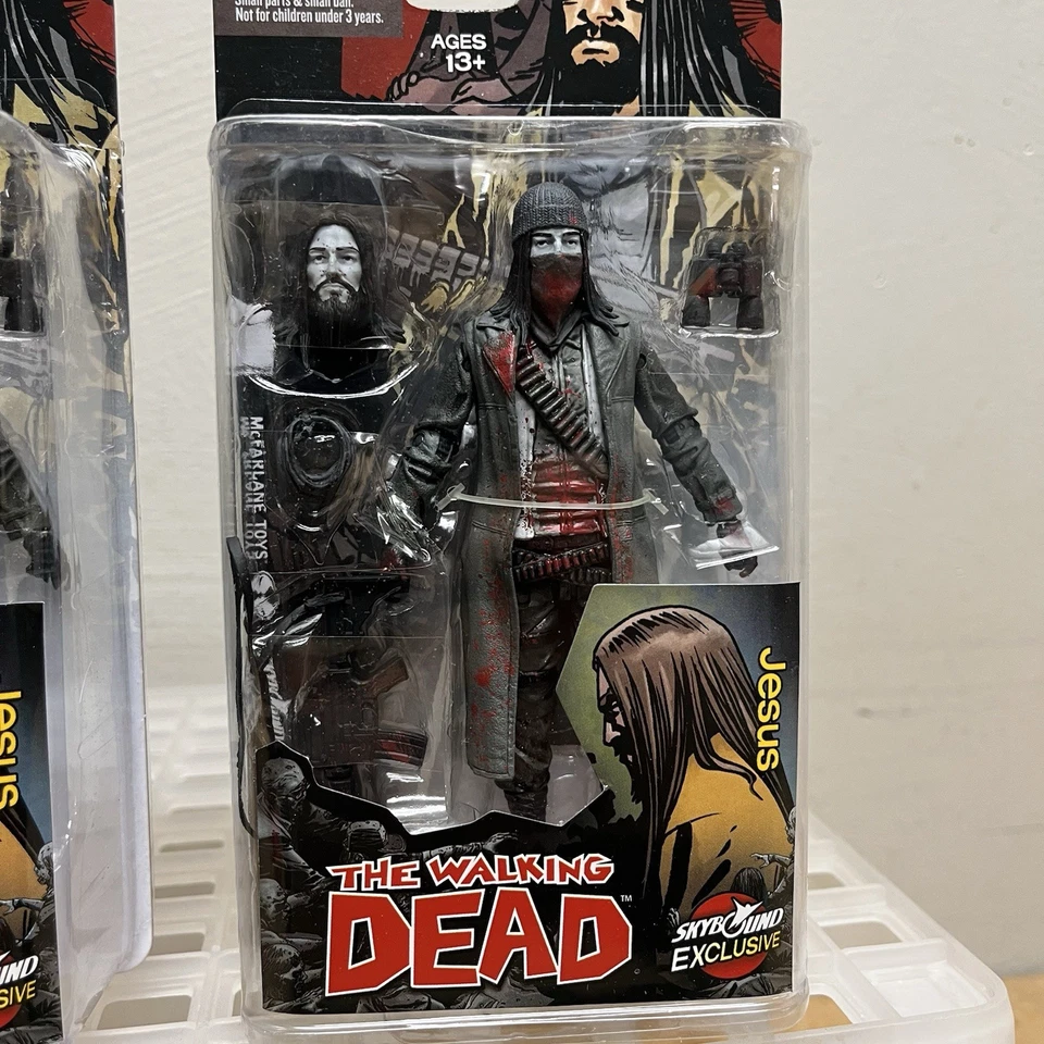 FIGURAS DE JESÚS DE LOS MUERTOS VIVIENTES, LIMPIAS Y SANGRIENTAS Foto 3 de 4