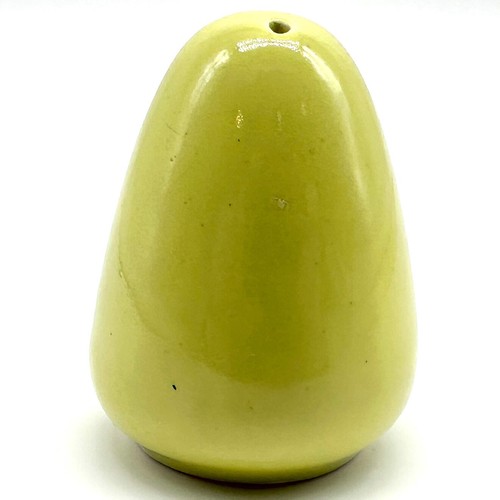 Vintage Bauer Pottery MONTEREY MODERNE 2.5in Pepper Shaker in Chartreuse Green - Picture 9 of 9