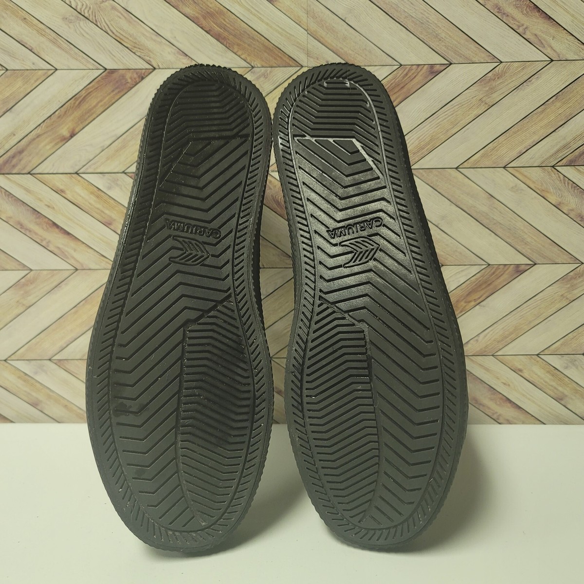 に*す様 Razer x Cariuma OCA Low All Black C Razer x Cariuma Sneaker Launch: Products, Prices, Availability