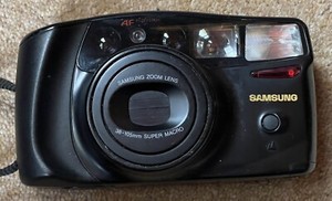 Samsung AF Zoom 1050 35mm Film Point And Shoot Camera Black