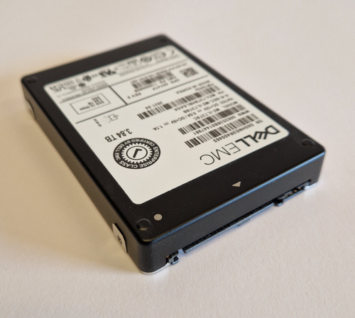 Dell EMC 3.84TB Server SAS SSD PM1643a Enterprise Dell 05Y4TP MZILT3T8HBLSAD4 - Afbeelding 3 van 3