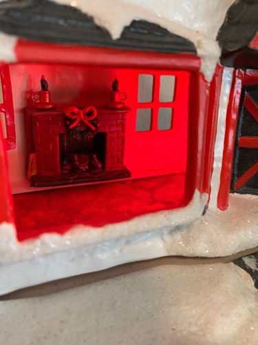 VINTAGE KIMPLE MOLD HANDCRAFTED CHRISTMAS HOUSE WITH LIGHTS - Picture 13 of 21