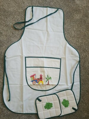 Hand Embroidered Full kitchen Apron Pot Holders Set Cotton blend Madagascar New