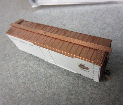 MTL #74000 undecorated ( unfinished custom ) 40' Plug Door Box ( Falstaff ) 2004 - Picture 3 of 9