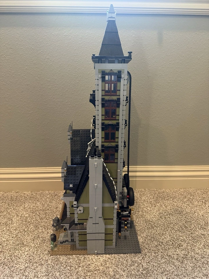 LEGO CREADOR DE MANSIÓN EMBRUJADA CON MINIFIGURAS DE FANTASMAS! 96% Completo o Superior! Foto 2 de 4