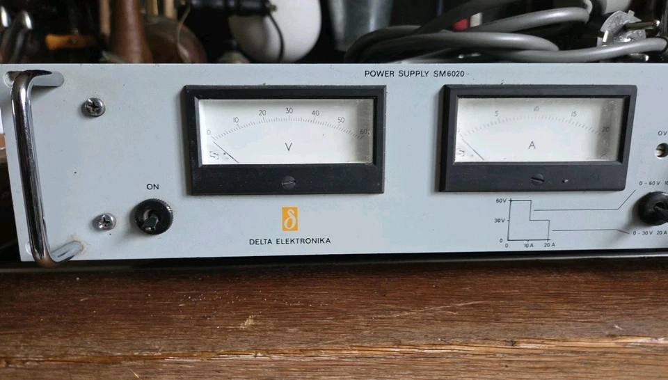 DELTA ELEKTRONIKA SM6020 Labornetzteil 30V 20A 60V 10A - Bild 3 von 4