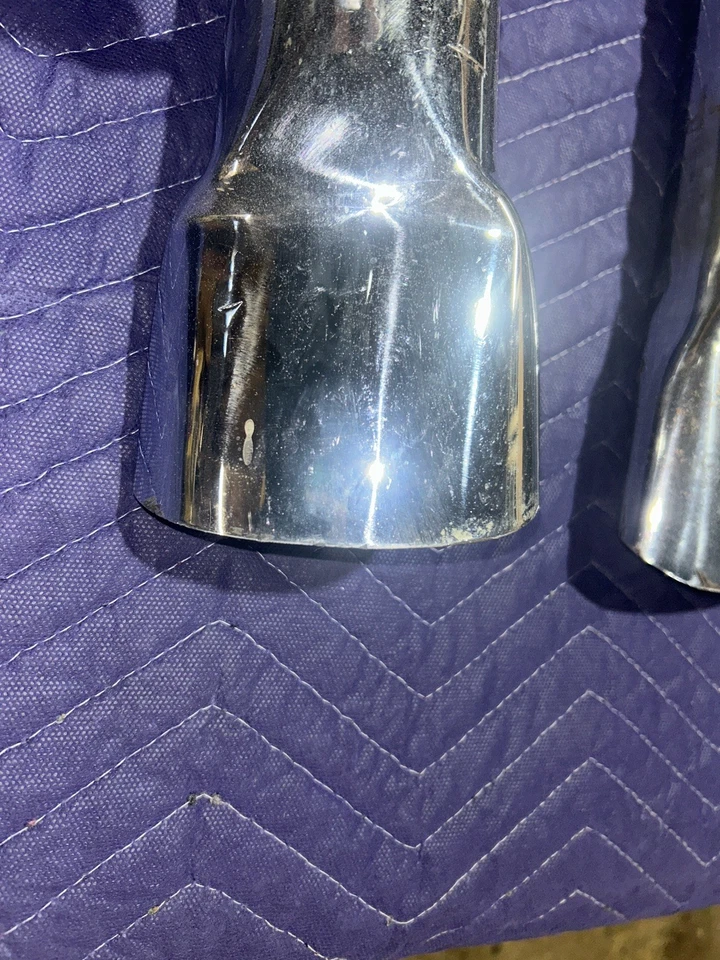 1968 1969 1970 Plymouth GTX Road Runner OEM puntas de escape cromadas Foto 3 de 4