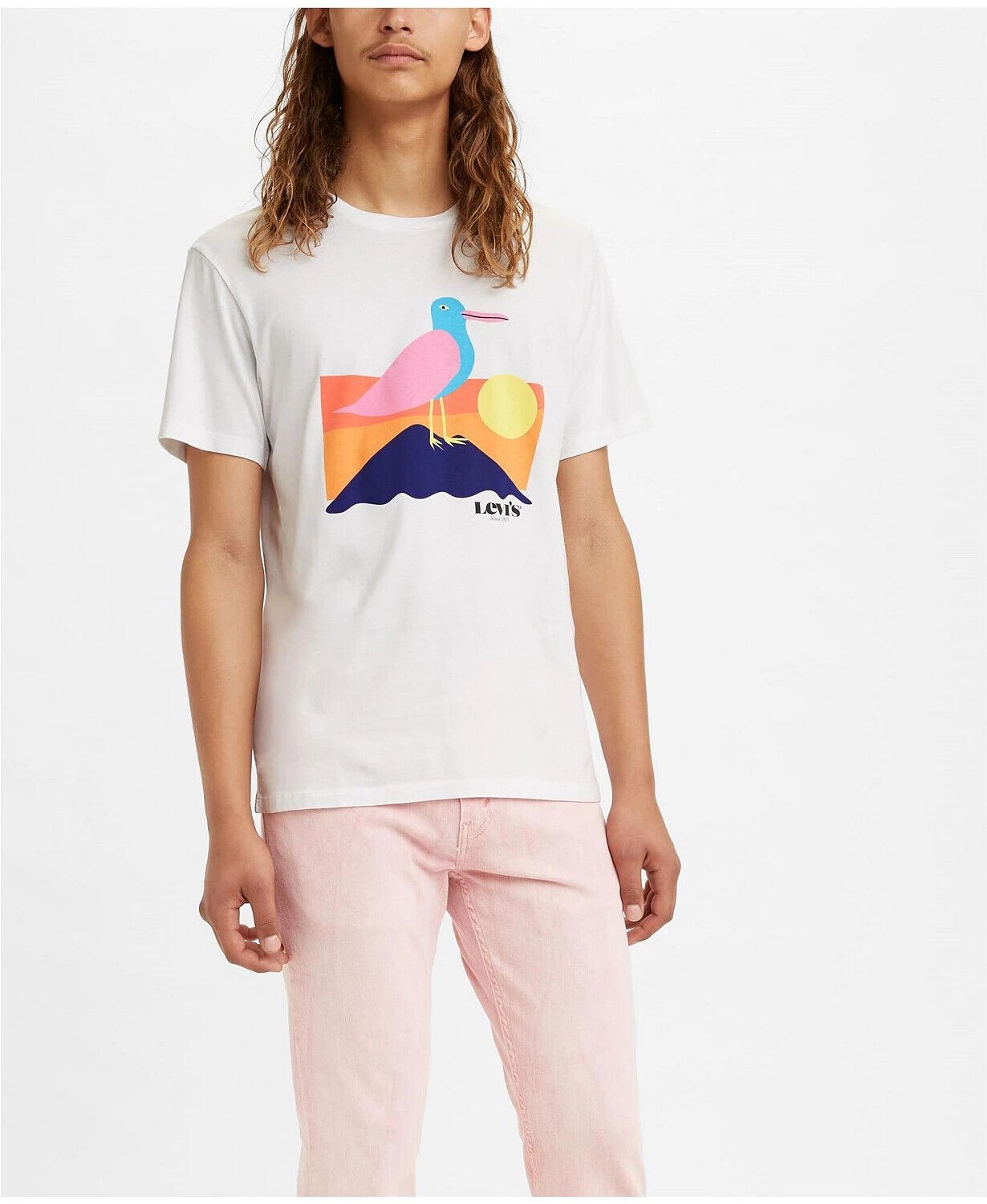Levis Mens Classic Graphic T-shirt in White-Size Small 3290₽