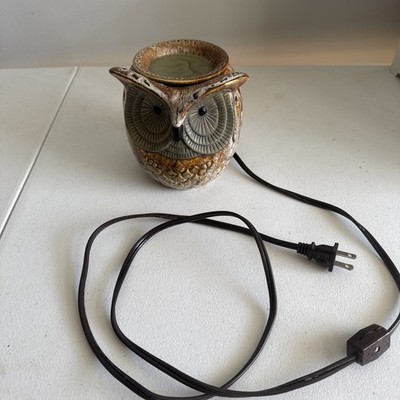 Electric Home and Room Air Freshner Aroma Oil Diffuser