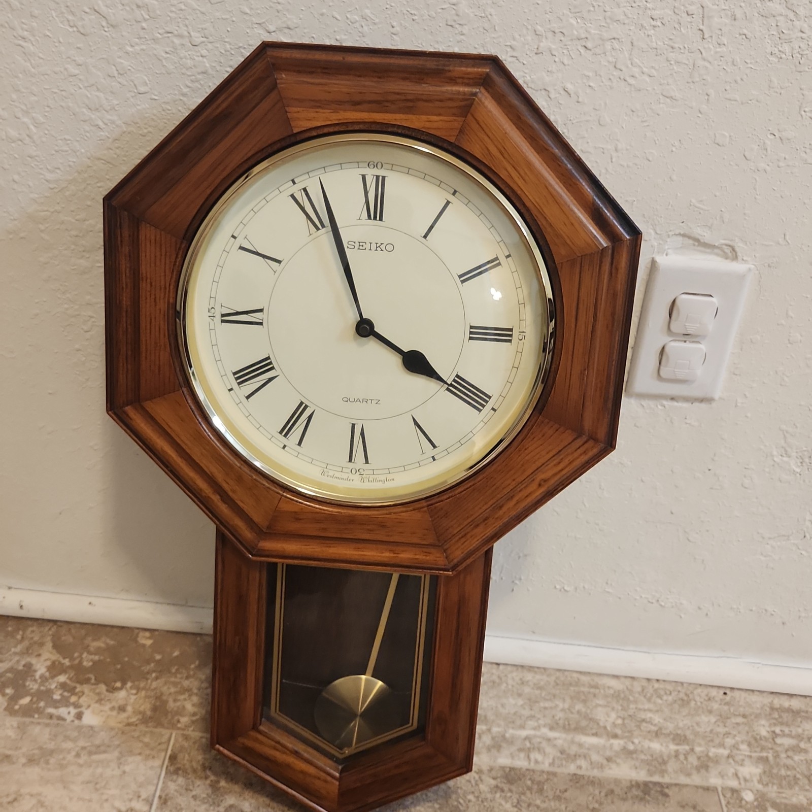 Vintage Seiko Quartz Schoolhouse Pendulum Wall Clock - For Parts / Repair