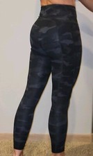 Athleta Ultimate 7/8 Tight Leggings Gray Black Camo  Women  s Size X-Small
