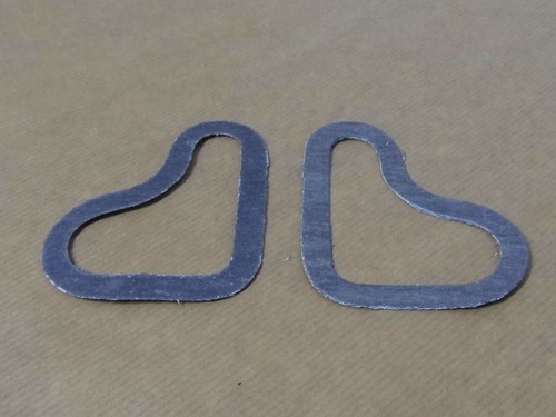 Triumph Tiger Cub E3226 Cylinder Head Rocker Cover Thick Gasket x2 ' - Picture 1 of 3