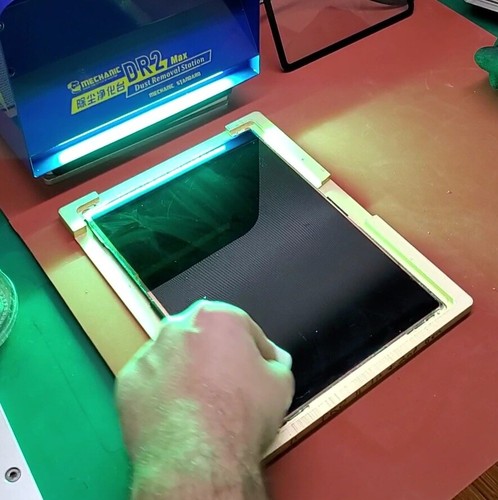 iPad Air, Pro, 10.5, 11 & 12.9 all Gens Screen Glass Replacement Repair Service - Picture 3 of 4