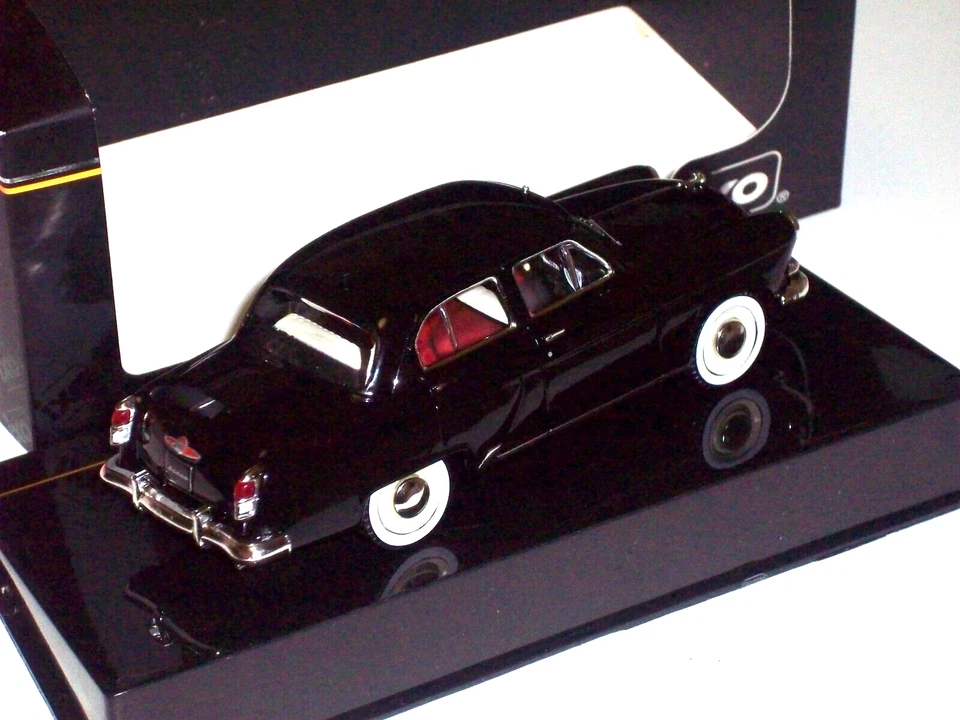 IXO 1/43 CLC174 VOLGA M21 Serie I 1956 Nero Black with red interior! Rare! NLA! - Immagine 2 di 4