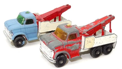 LESNEY MATCHBOX NO. 71 2 FORD HEAVY TOW TRUCKS -